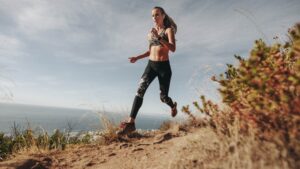 Femme en pleine course